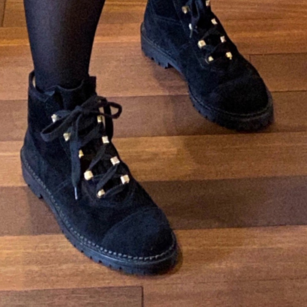 COPY - Chanel vintage suede short boots